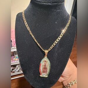 Cadena con dije gold plated